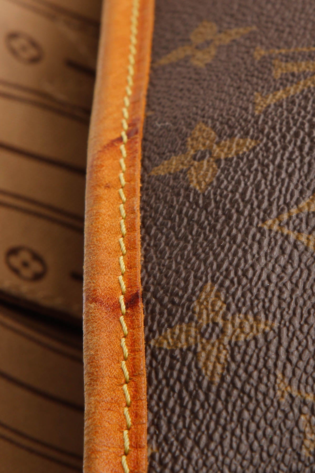 Neverfull GM Tote Bag - Monogram