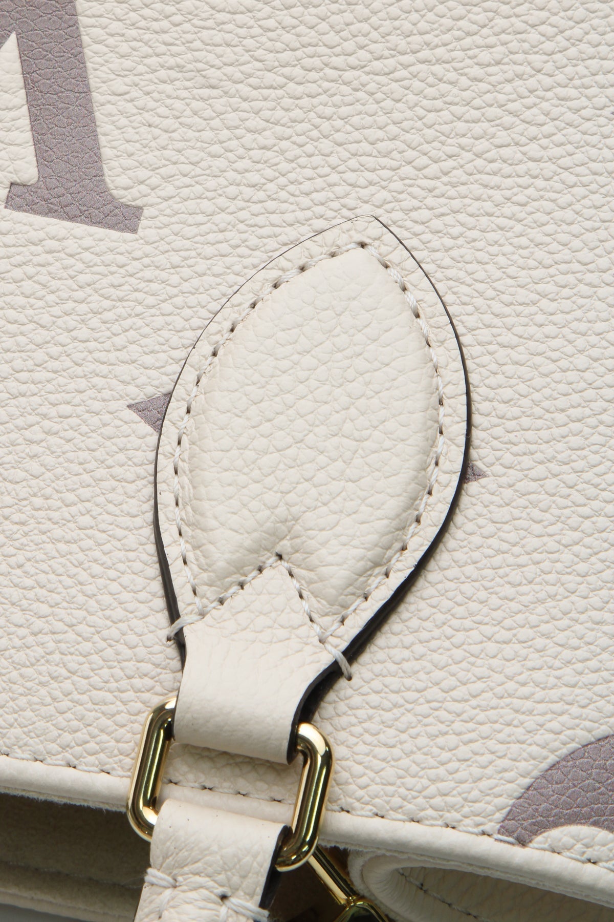 Bicolor Empreinte Onthego Bag PM Tote Bag - Cream/Rosewood