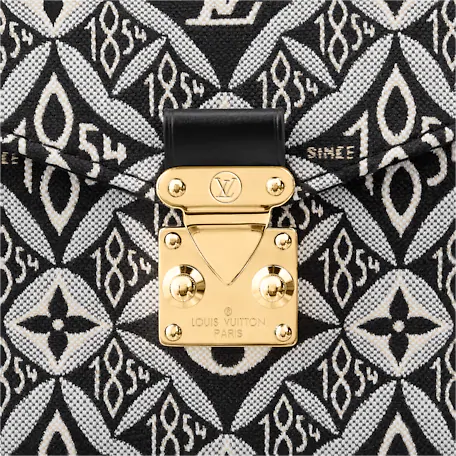 Since 1854 Pochette Metis